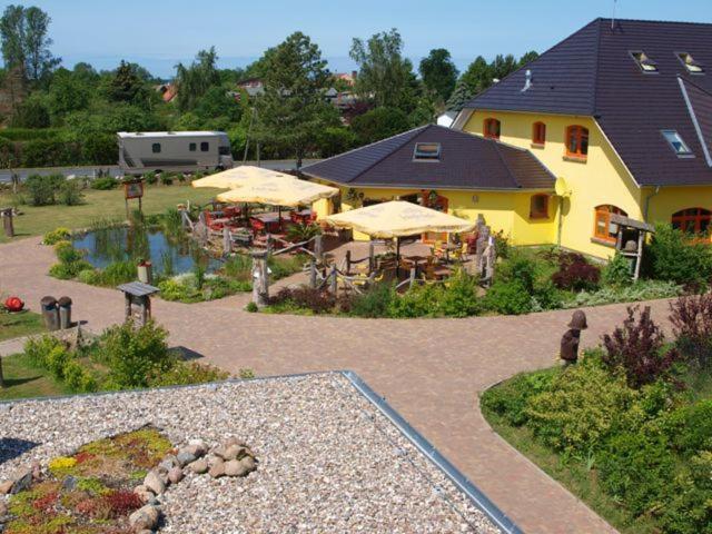 Landhotel Zum Honigdieb Ribnitz-Damgarten Exteriör bild